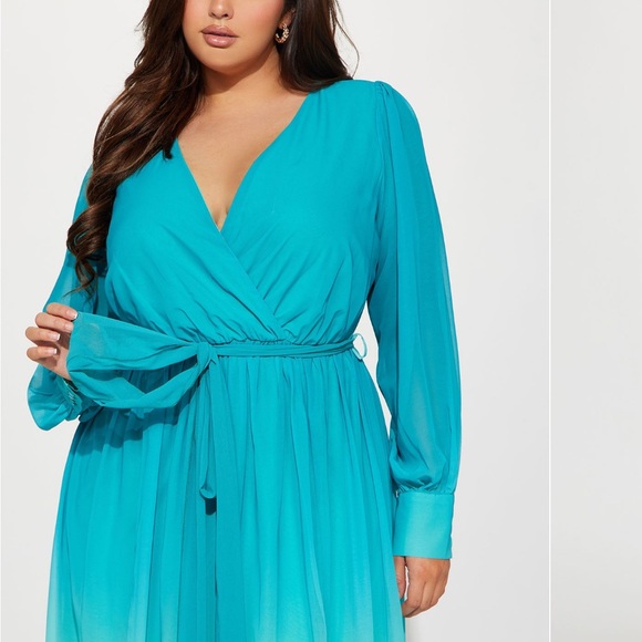 Elegant Teal Ombre Maxi Dress - Picture 6 of 16